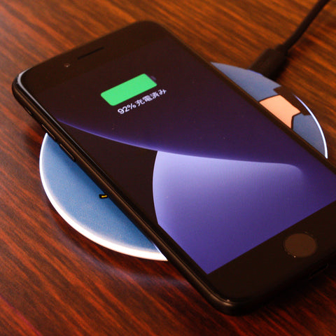 正念場を迎えたカップ焼きそば | 充電器 ブルー