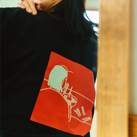 わりばし割るも何度も失敗する | Tシャツ ブラック