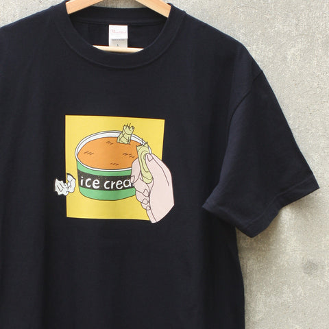 固いアイスに負けたスプーン | Tシャツ ネイビー