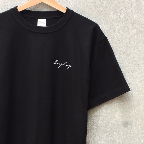 靴紐結んでたら鞄から中身出てきた | Tシャツ ブラック